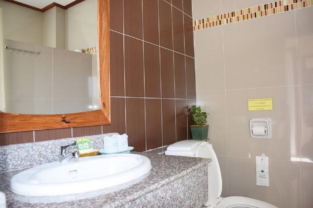 Np Residence Nakhon Phanom Habitación foto