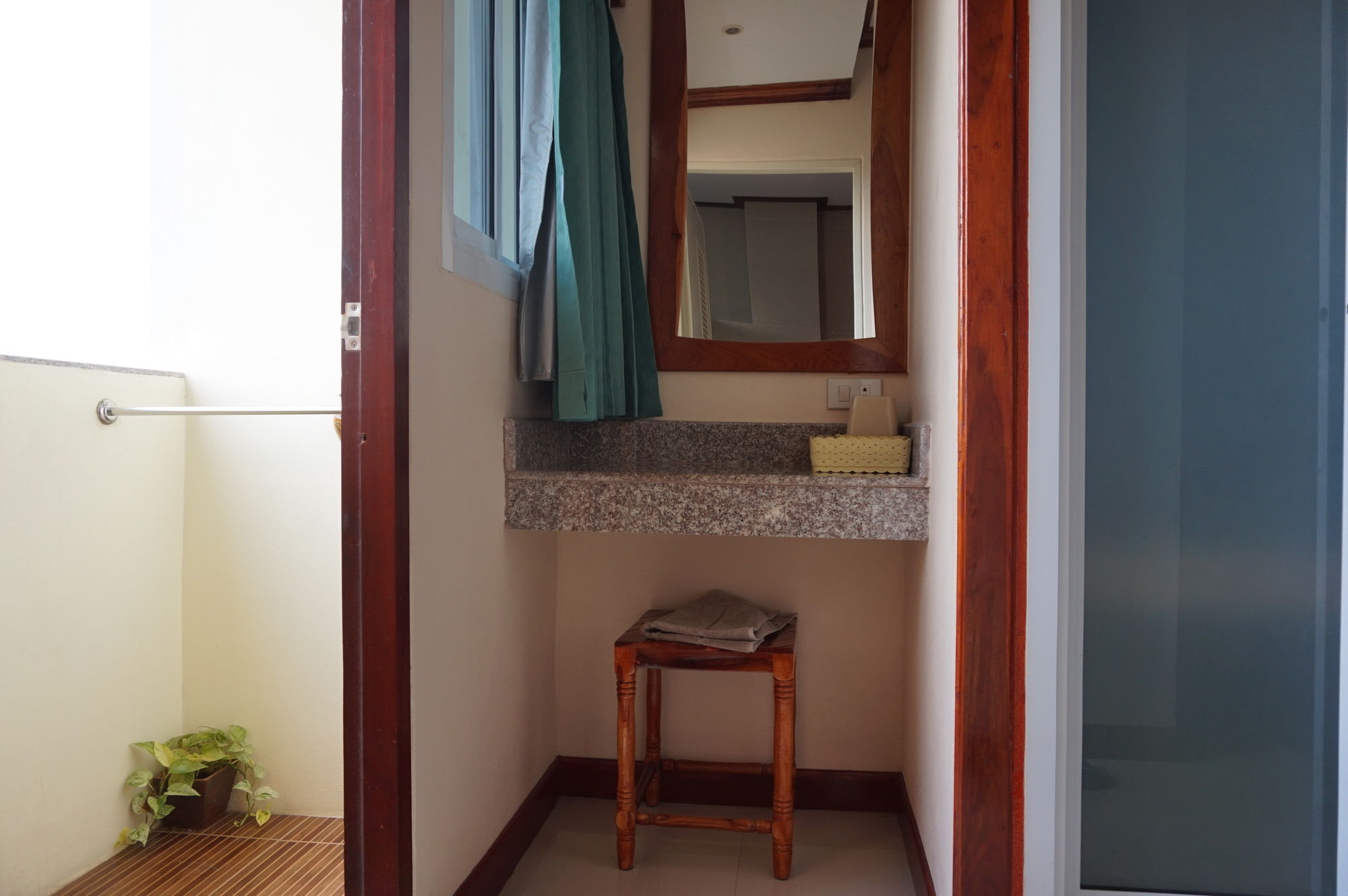 Np Residence Nakhon Phanom Exterior foto